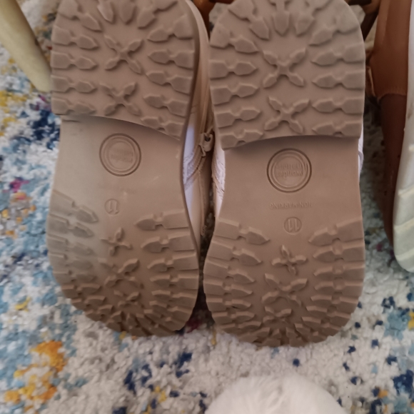 COPY - BOOT/SHOE BUNDLE EUC &< - Picture 7 of 15